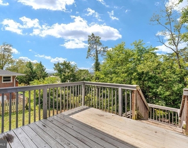 395 Stonewall Street - Photo Thumbnail 23
