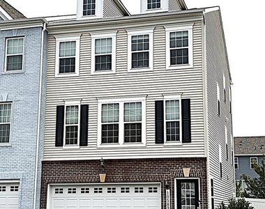 10589 Hinton Way - Photo Thumbnail 6