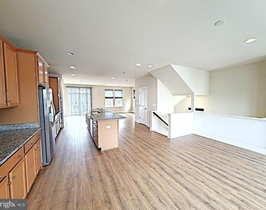 10589 Hinton Way - Photo Thumbnail 25