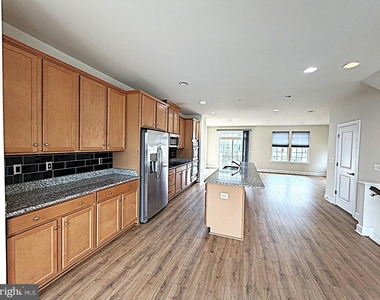 10589 Hinton Way - Photo Thumbnail 34