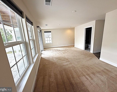 10589 Hinton Way - Photo Thumbnail 65