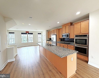 10589 Hinton Way - Photo Thumbnail 22