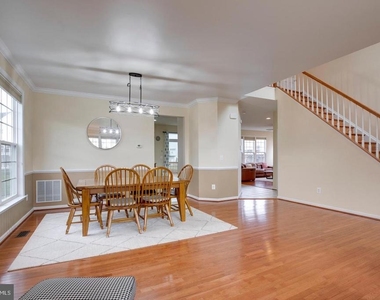 7536 San Diego Court - Photo Thumbnail 13