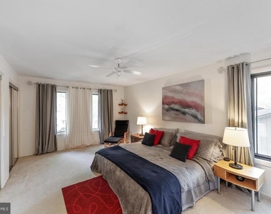 2609 Woodfern Court - Photo Thumbnail 50