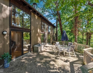 2609 Woodfern Court - Photo Thumbnail 61