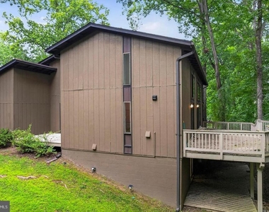 2609 Woodfern Court - Photo Thumbnail 70
