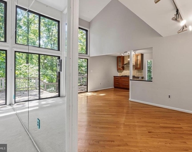 2609 Woodfern Court - Photo Thumbnail 32