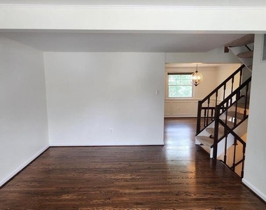 13592 Bentley Circle - Photo Thumbnail 1