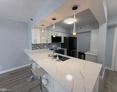 5505 Seminary Road - Photo Thumbnail 7