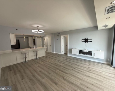 5505 Seminary Road - Photo Thumbnail 8
