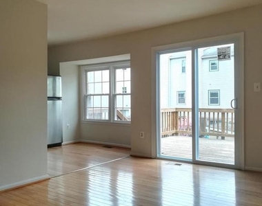 3055 Hickory Grove Court - Photo Thumbnail 3