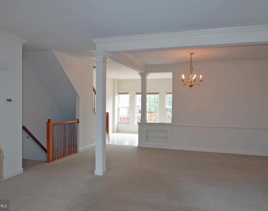 14243 Glade Spring Drive - Photo Thumbnail 4