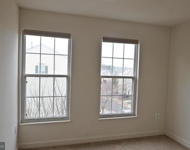 14243 Glade Spring Drive - Photo Thumbnail 13