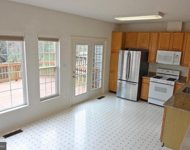 14243 Glade Spring Drive - Photo Thumbnail 6