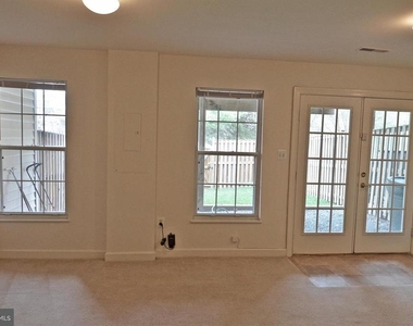 14243 Glade Spring Drive - Photo Thumbnail 18