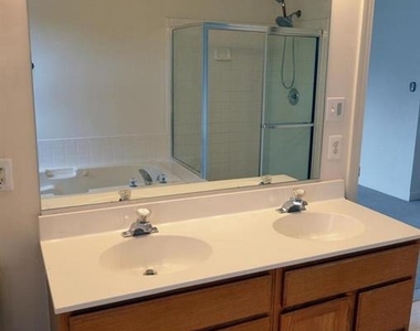 14243 Glade Spring Drive - Photo Thumbnail 12