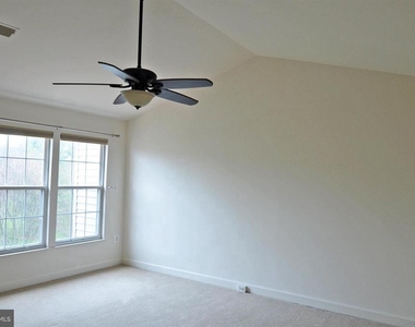 14243 Glade Spring Drive - Photo Thumbnail 10