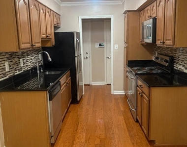 3330 Spring Lane - Photo Thumbnail 6
