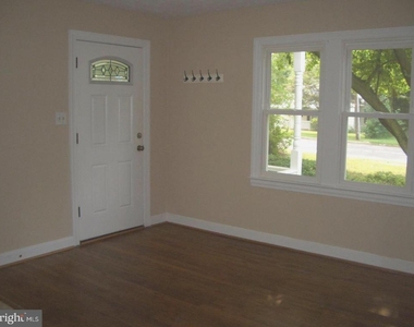 2853 Fairmont Street - Photo Thumbnail 3