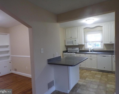 2853 Fairmont Street - Photo Thumbnail 10