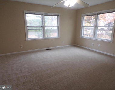 2853 Fairmont Street - Photo Thumbnail 13