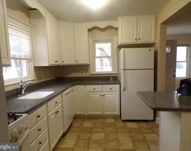 2853 Fairmont Street - Photo Thumbnail 9
