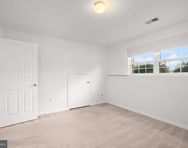 7369 Rhondda Drive - Photo Thumbnail 2