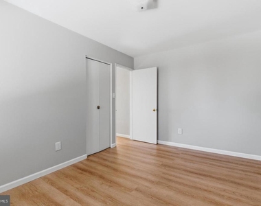 1813 Olmstead Drive - Photo Thumbnail 19