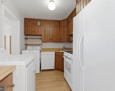 1813 Olmstead Drive - Photo Thumbnail 5