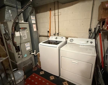 8915 Grandstaff Court - Photo Thumbnail 13