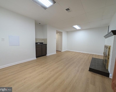 8241 Clifton Farm Court - Photo Thumbnail 34