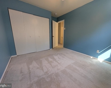 8241 Clifton Farm Court - Photo Thumbnail 19