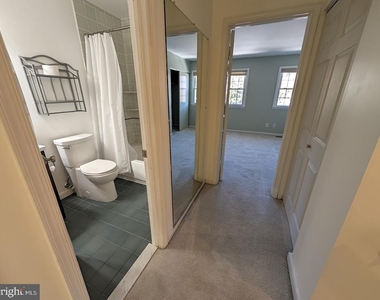 8241 Clifton Farm Court - Photo Thumbnail 20