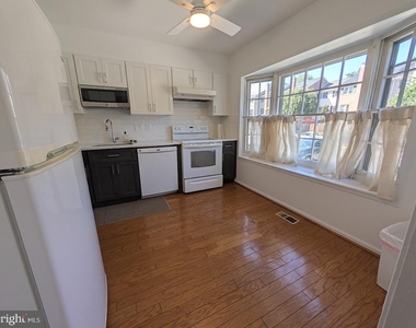8241 Clifton Farm Court - Photo Thumbnail 2