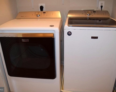 4475 Monmouth Street - Photo Thumbnail 9