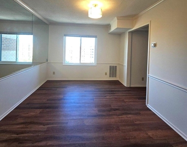 8340 Greensboro Drive - Photo Thumbnail 8