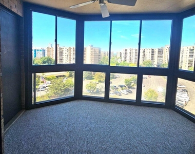 8340 Greensboro Drive - Photo Thumbnail 12