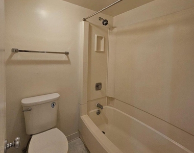 8340 Greensboro Drive - Photo Thumbnail 20