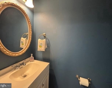 8335 Windfall Road - Photo Thumbnail 10