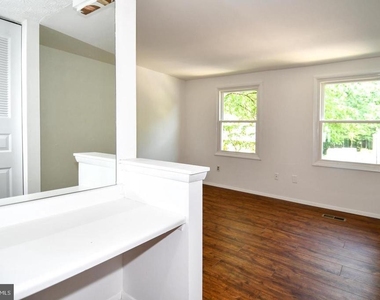 8335 Windfall Road - Photo Thumbnail 16