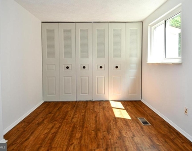 8335 Windfall Road - Photo Thumbnail 19