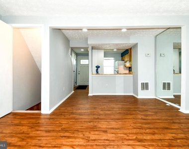 8335 Windfall Road - Photo Thumbnail 4