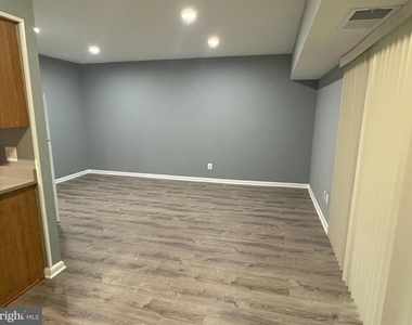 11631 Stoneview Square - Photo Thumbnail 4