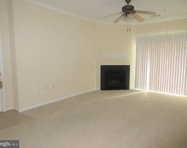 5109 Travis Edward Way - Photo Thumbnail 14