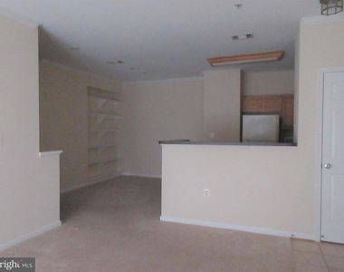 5109 Travis Edward Way - Photo Thumbnail 13