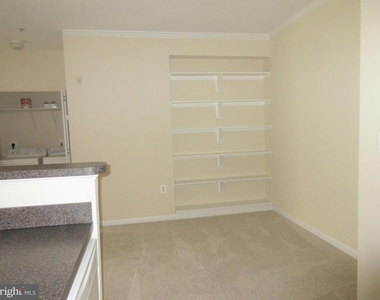5109 Travis Edward Way - Photo Thumbnail 3