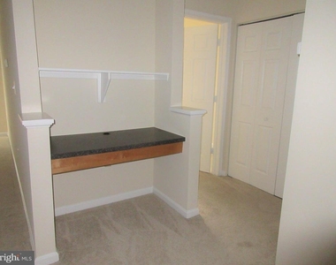 5109 Travis Edward Way - Photo Thumbnail 4