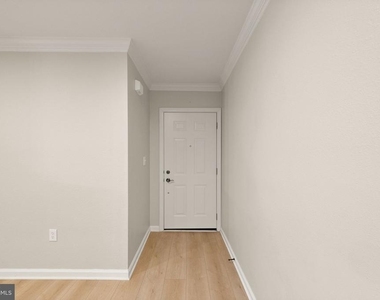 4510 Superior Square - Photo Thumbnail 4