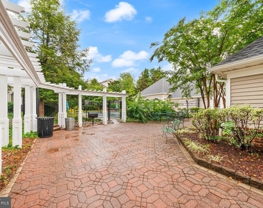 4510 Superior Square - Photo Thumbnail 27
