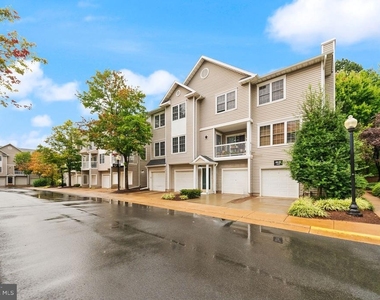 4510 Superior Square - Photo Thumbnail 2